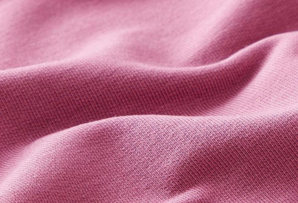 mailles-modal-tissu-rose-plis
