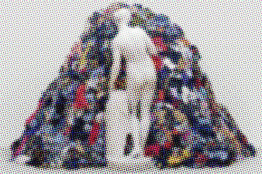 pile-de-vêtements-statue