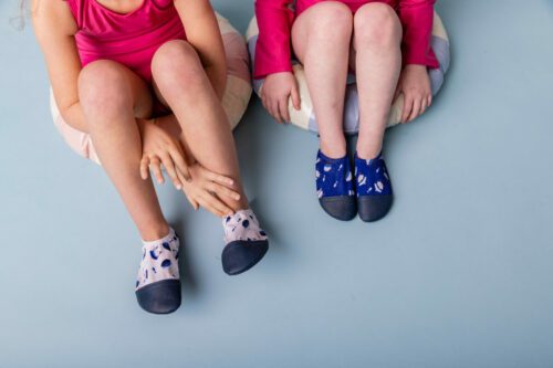 deux-paires-chaussons-enfants