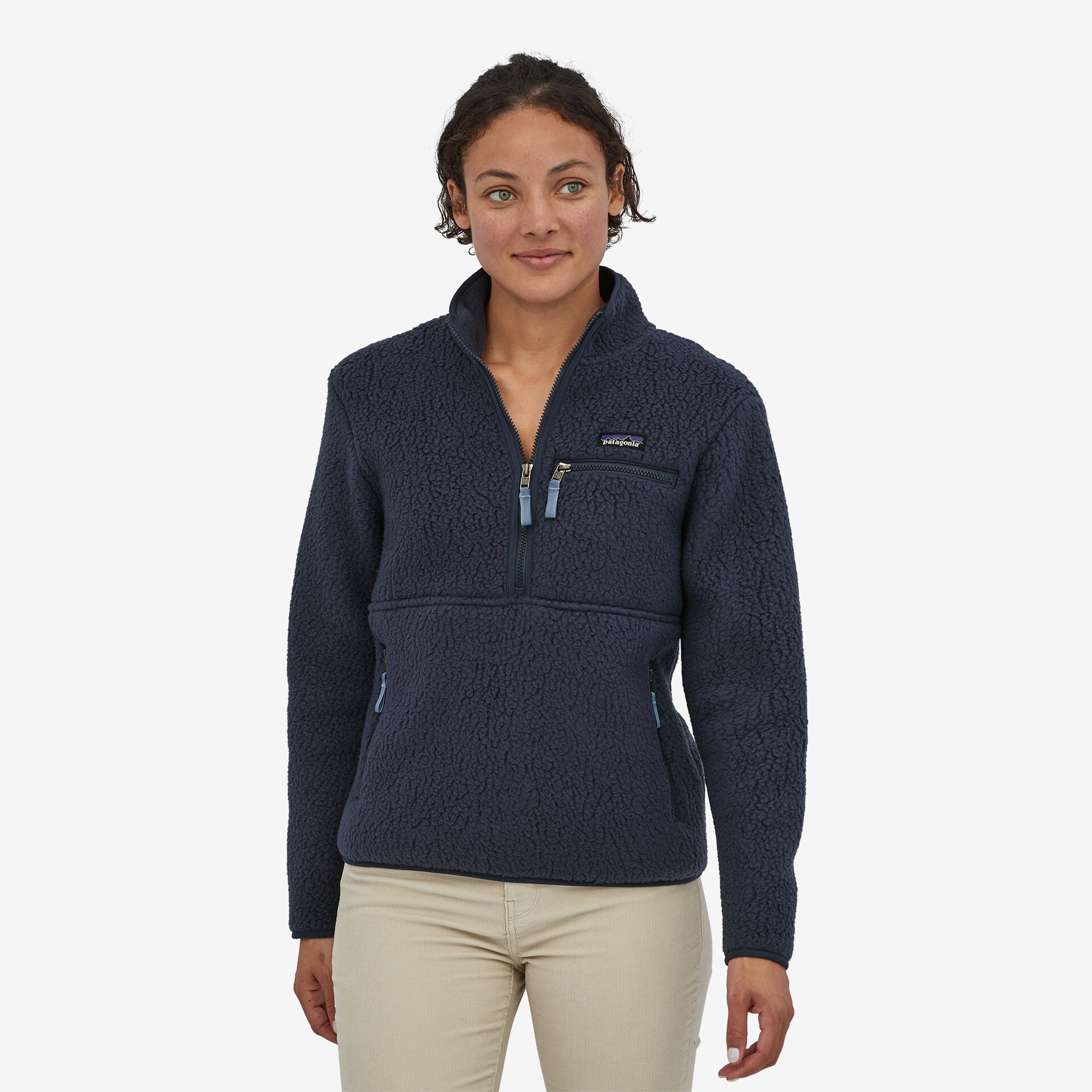 femme-avec-polaire-bleue