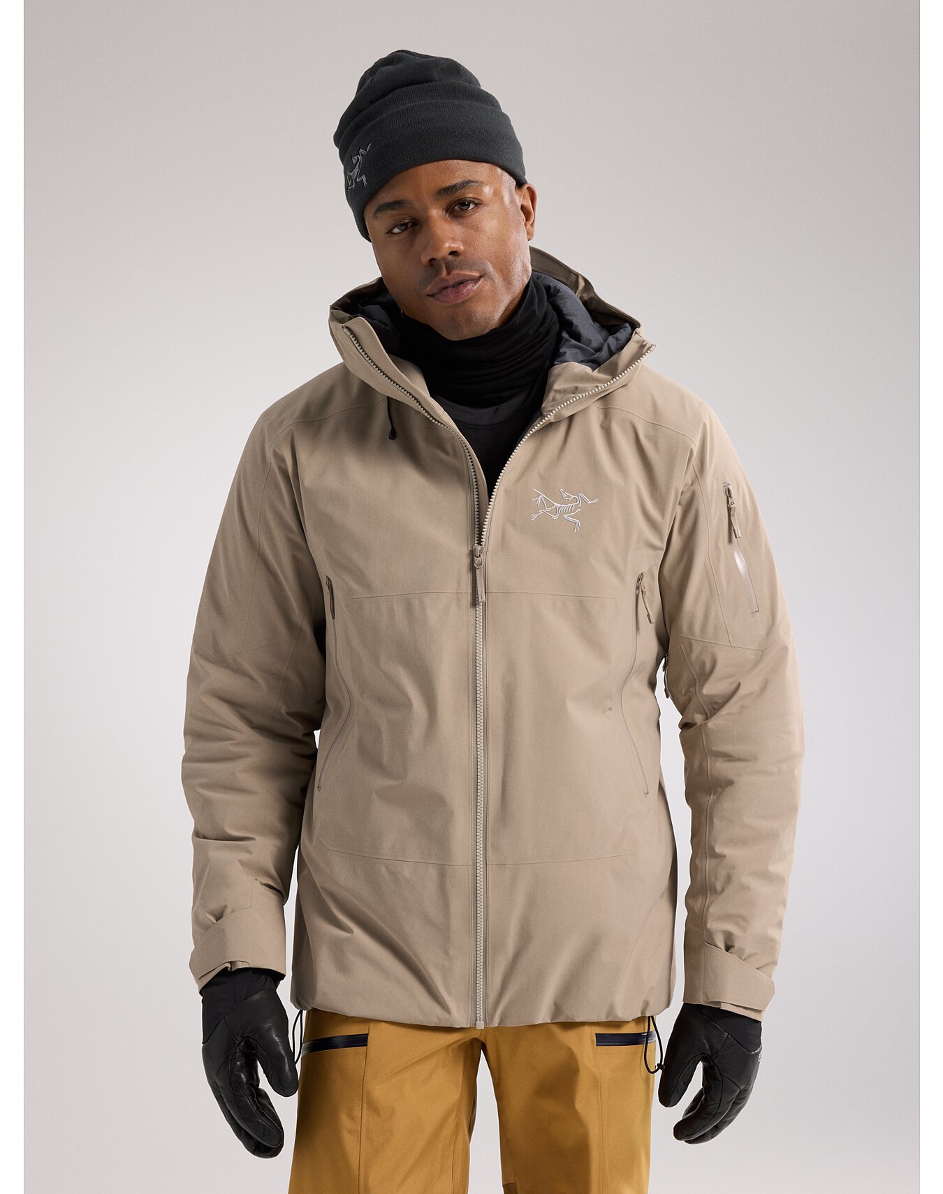 homme-tenue-ski-couleur-sable