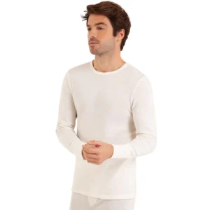 mannequin portant des sous-vêtements thermiques blancs
