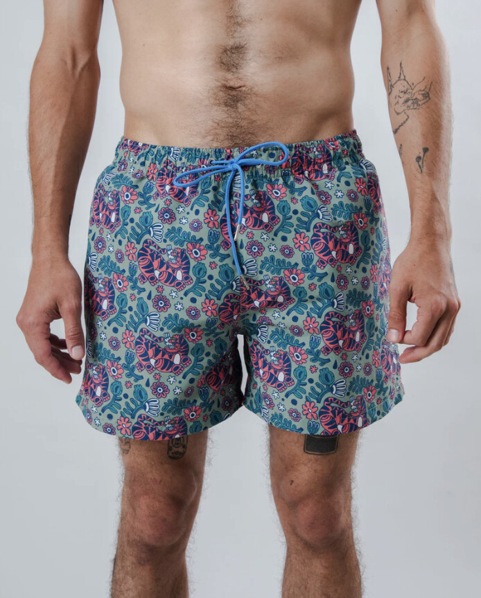 maillot de bain avec des motifs à fleurs