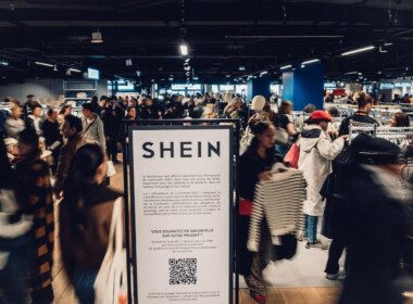 des-clients-dans-un-magasin-shein