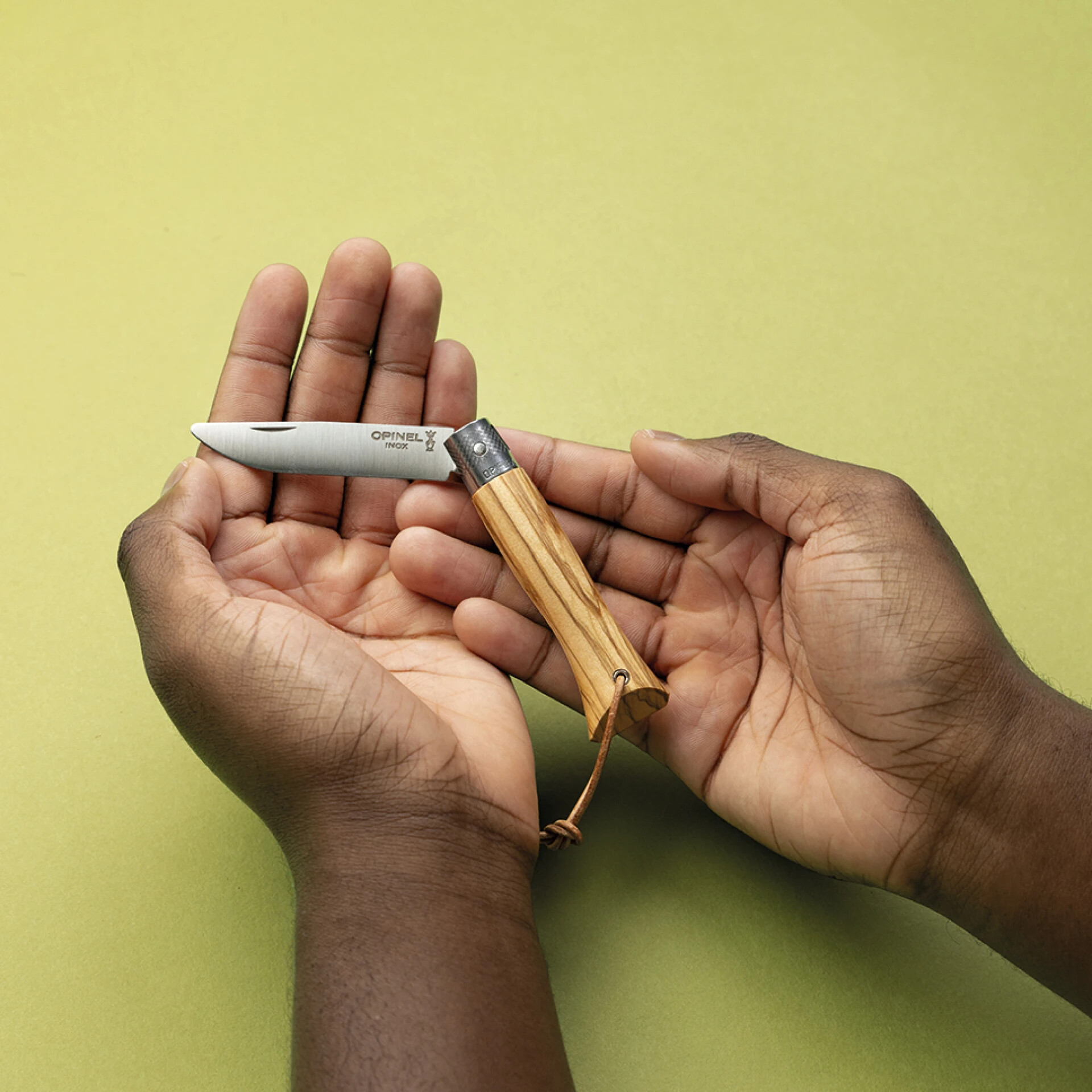 couteau-opinel-en-exposition