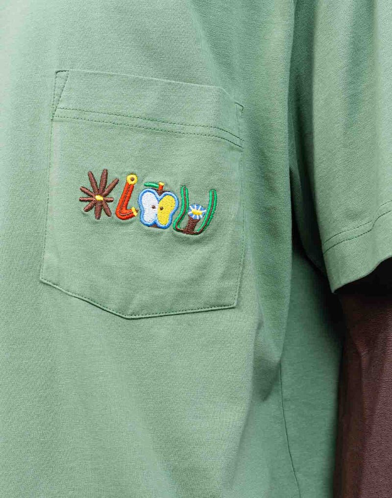 gros-plan-broderie-olow-sur-t-shirt