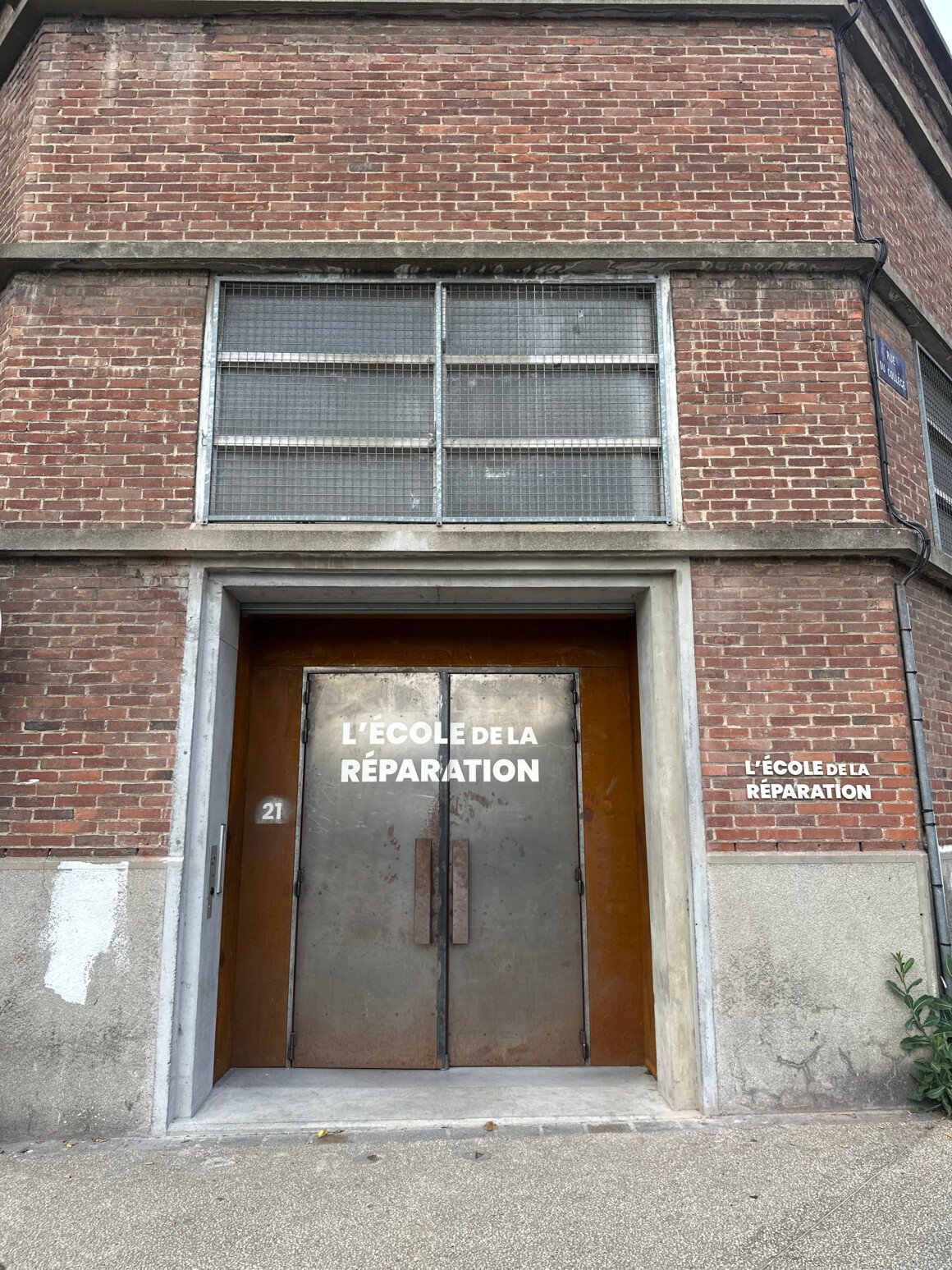 DEVANTURE-ecole de la réparation veja
